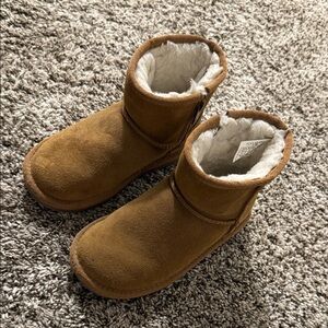 Koolaburra Tan Kids Boots